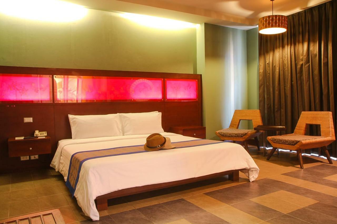 Long Beach Garden Hotel & Pavilions Pattaya Exterior foto